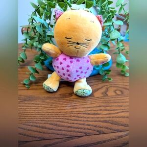 Karen Katz plush kitty cat rattle.  little simon. 6 inches.EUC. 2008.